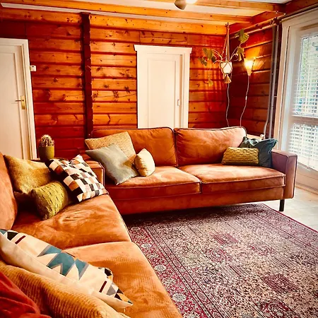 Hébergement de vacances De Boskeet A Rustic Forest Cottage, Private Forest Garden And Dogs Welcome *