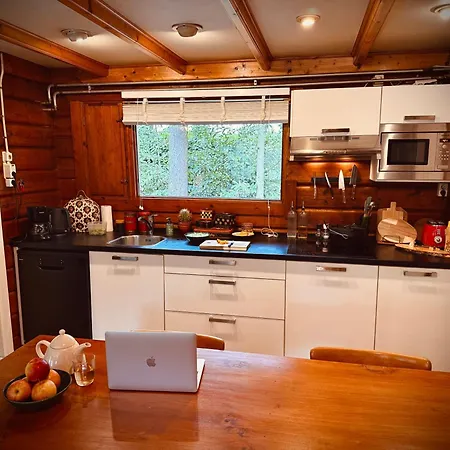 De Boskeet A Rustic Forest Cottage, Private Forest Garden And Dogs Welcome *