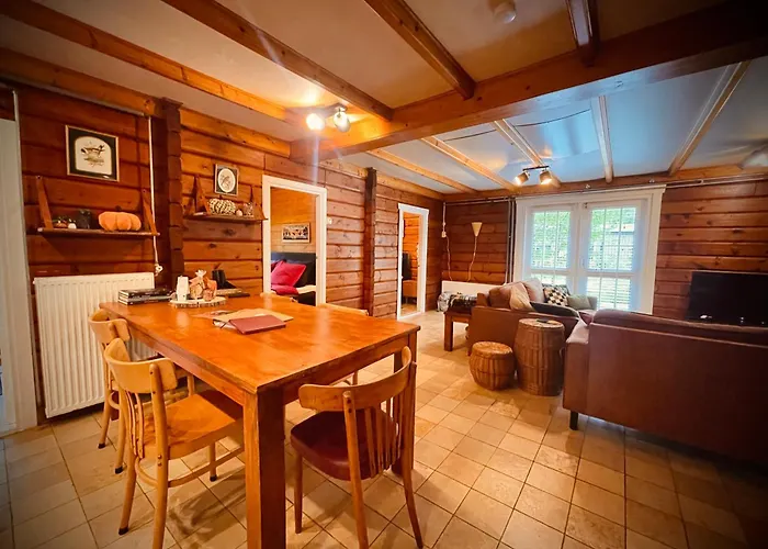 De Boskeet A Rustic Forest Cottage, Private Forest Garden And Dogs Welcome