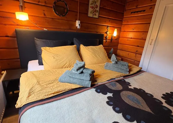 De Boskeet A Rustic Forest Cottage, Private Forest Garden And Dogs Welcome