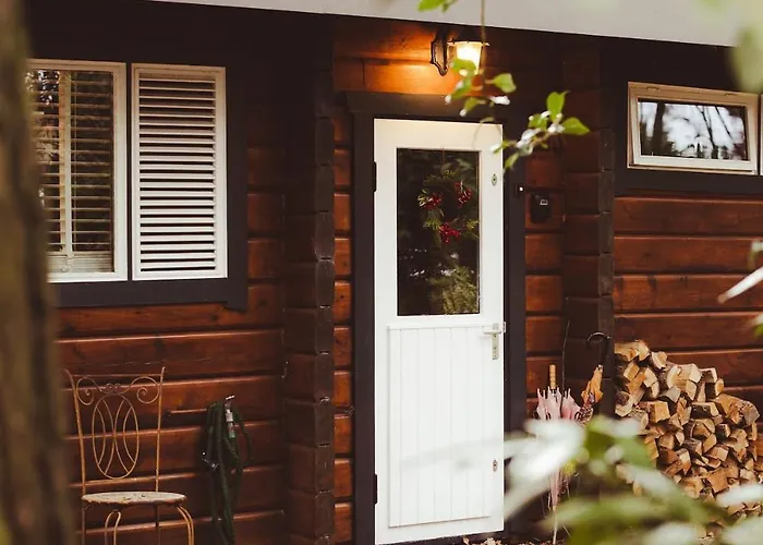 De Boskeet A Rustic Forest Cottage, Private Forest Garden And Dogs Welcome *