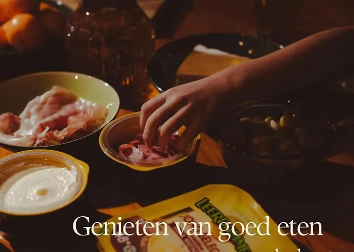 De Boskeet A Rustic Forest Cottage, Private Forest Garden And Dogs Welcome Meijel