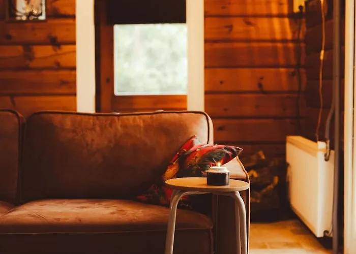 De Boskeet A Rustic Forest Cottage, Private Forest Garden And Dogs Welcome Meijel