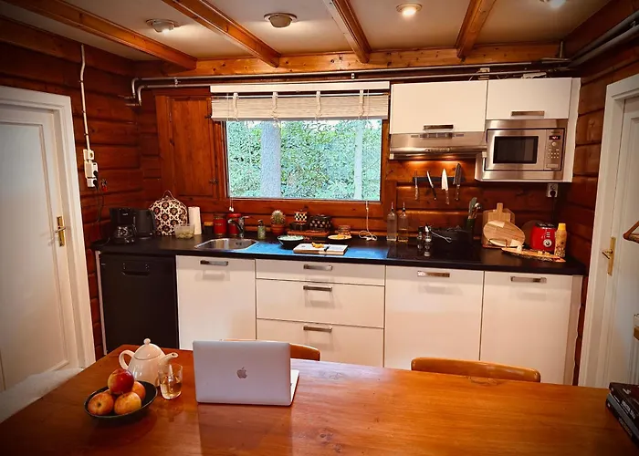 De Boskeet A Rustic Forest Cottage, Private Forest Garden And Dogs Welcome *