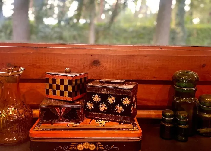 De Boskeet A Rustic Forest Cottage, Private Forest Garden And Dogs Welcome Holiday home Meijel