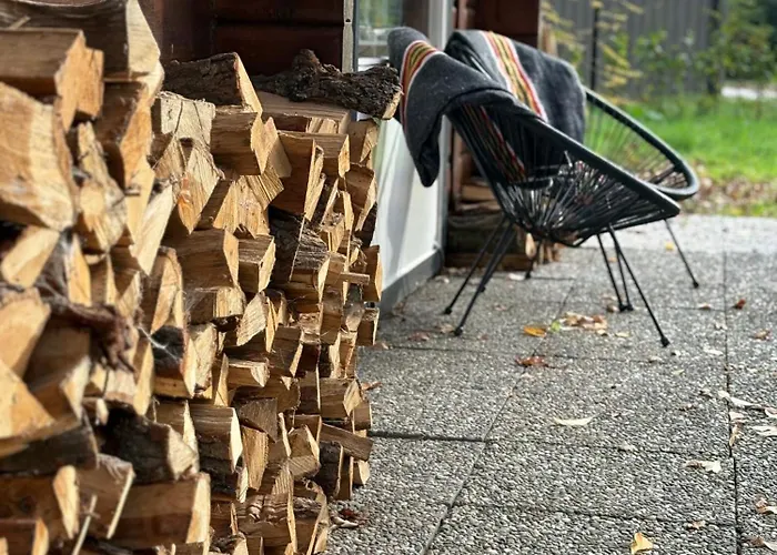 De Boskeet A Rustic Forest Cottage, Private Forest Garden And Dogs Welcome