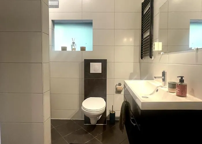 Hébergement de vacances De Boskeet A Rustic Forest Cottage, Private Forest Garden And Dogs Welcome Meijel